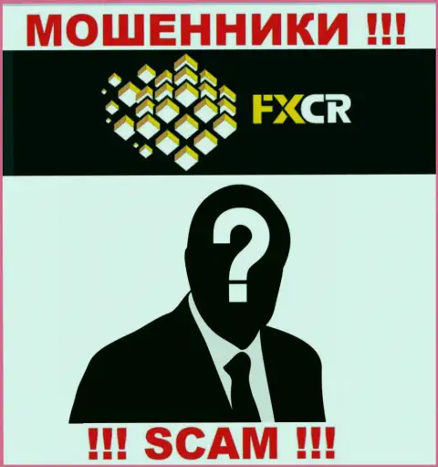 Зайдя на интернет-сервис мошенников FXCR Limited Вы не сможете отыскать никакой инфы о их руководителях